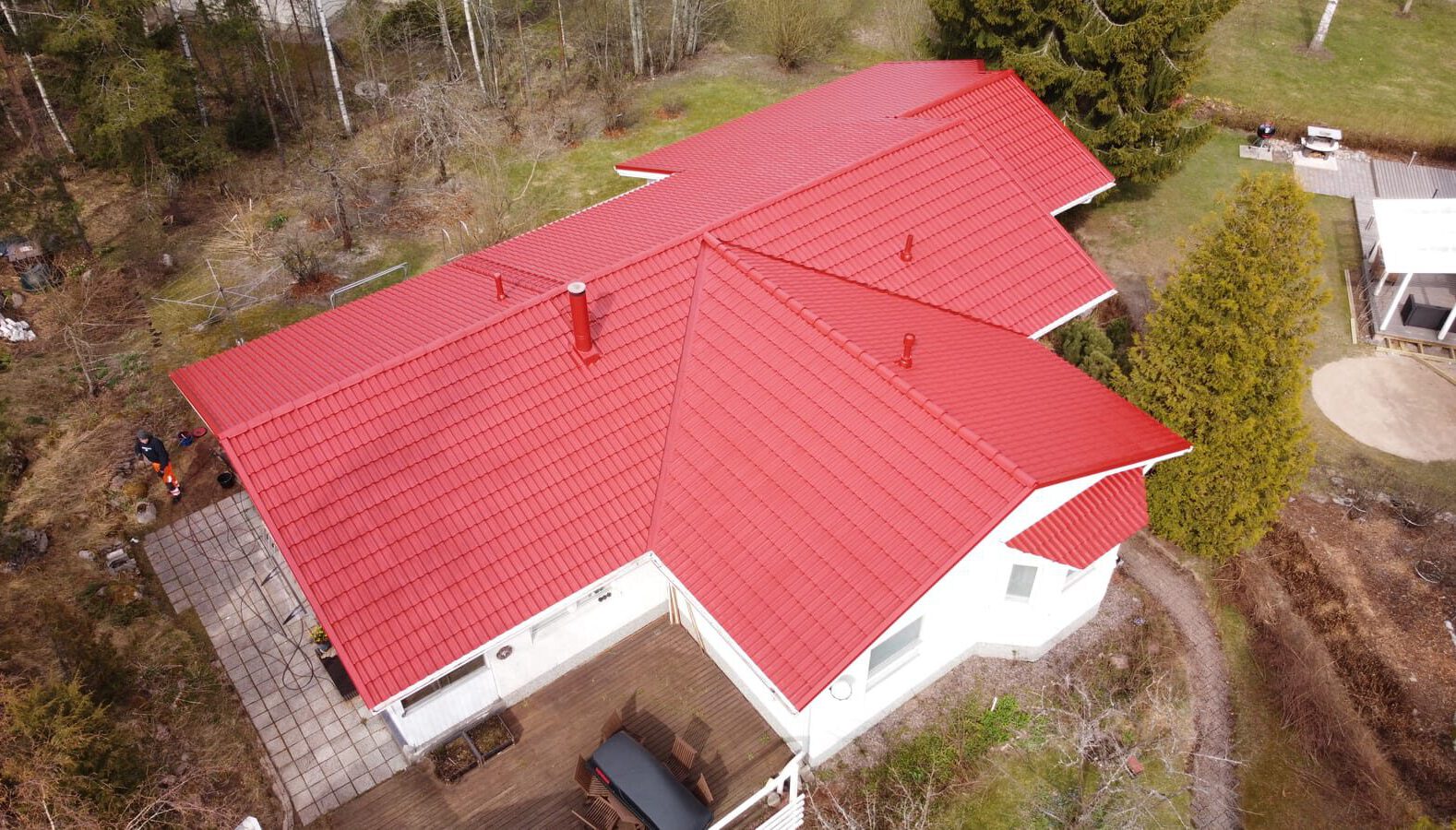 Pinnoitettu tiilikatto Tuusulassa