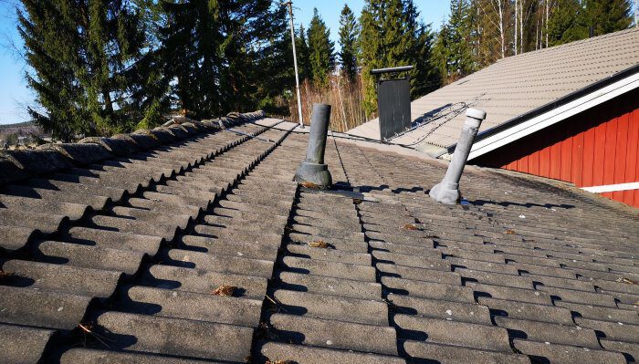 Likainen tiilikatto hyvinkäällä