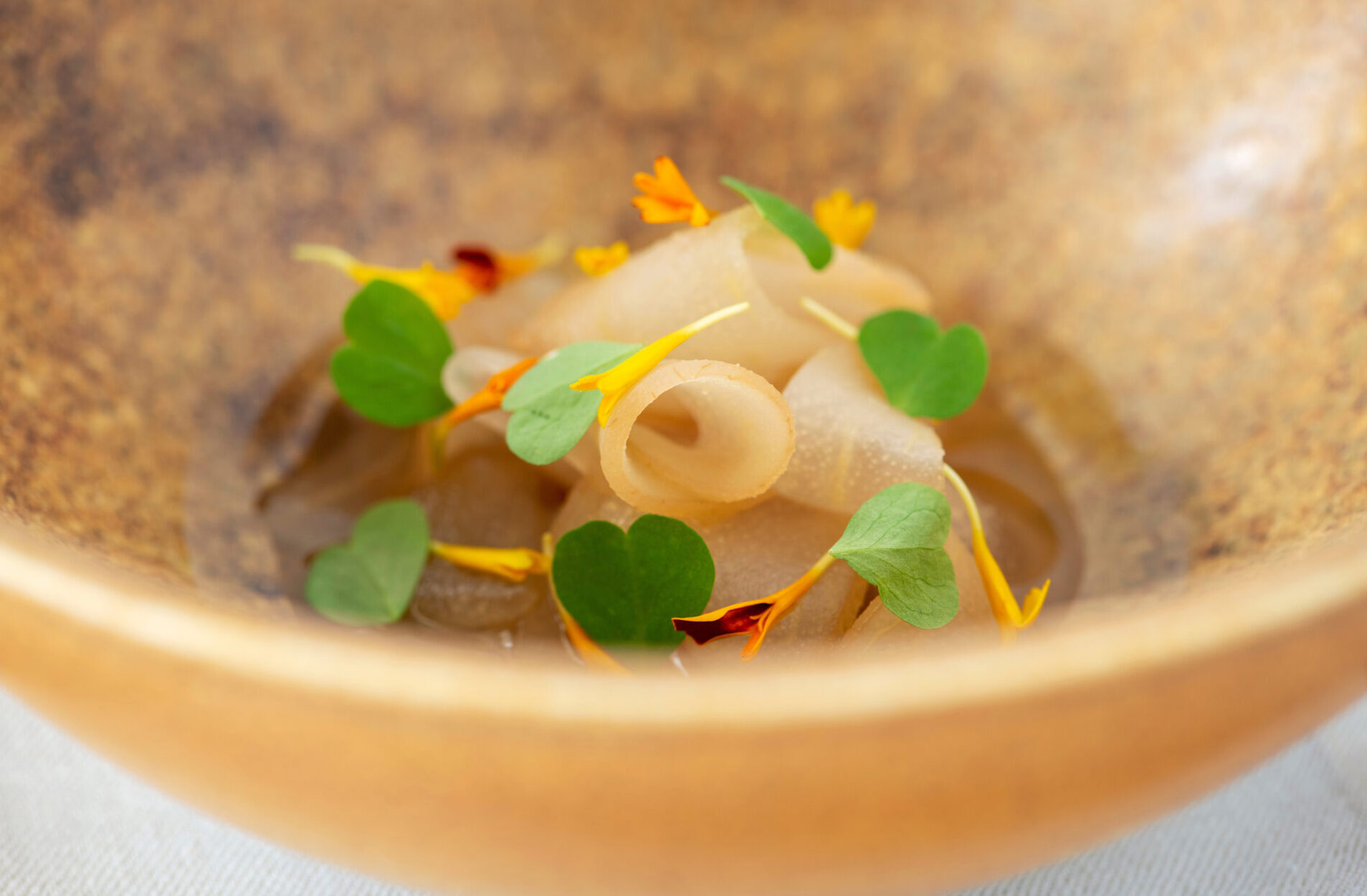 Omenaa ja sitruunaverbenaa