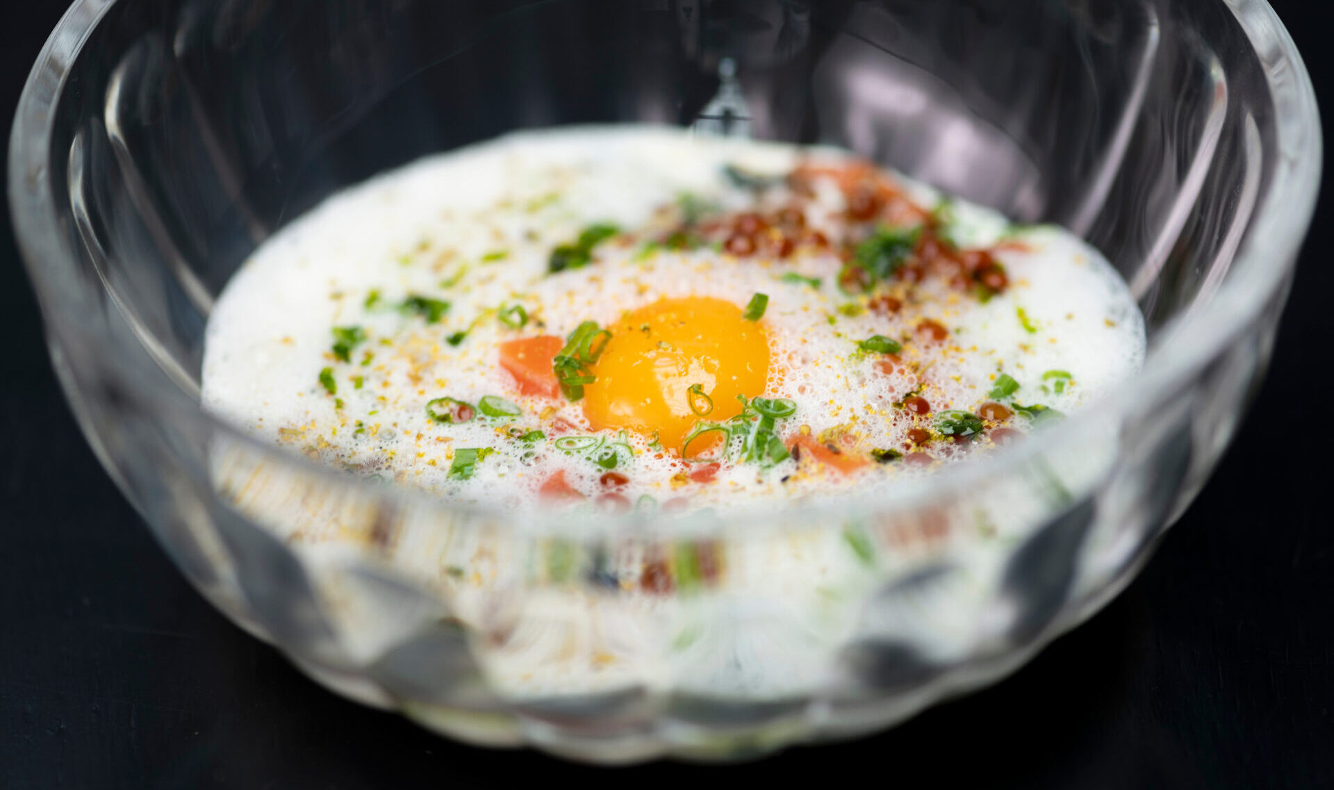 Umamilohta, viiriäisenkeltuainen ja lohenmätiä